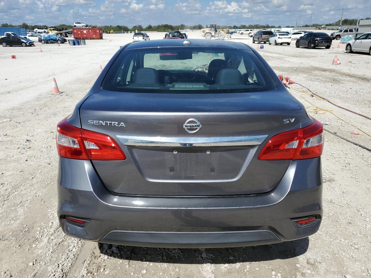 2017 NISSAN SENTRA S - Фото 6