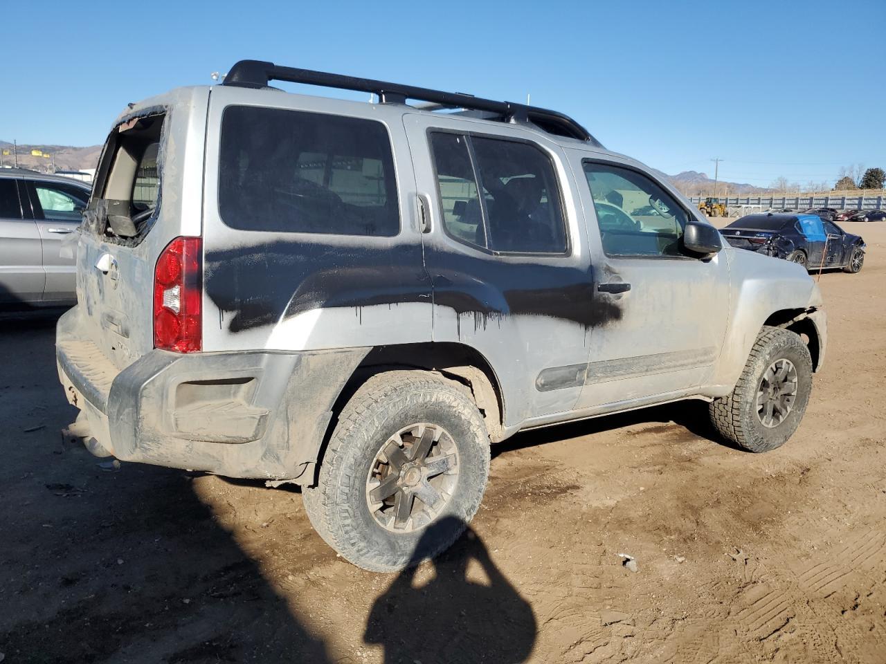 2015 NISSAN XTERRA X - Фото 3