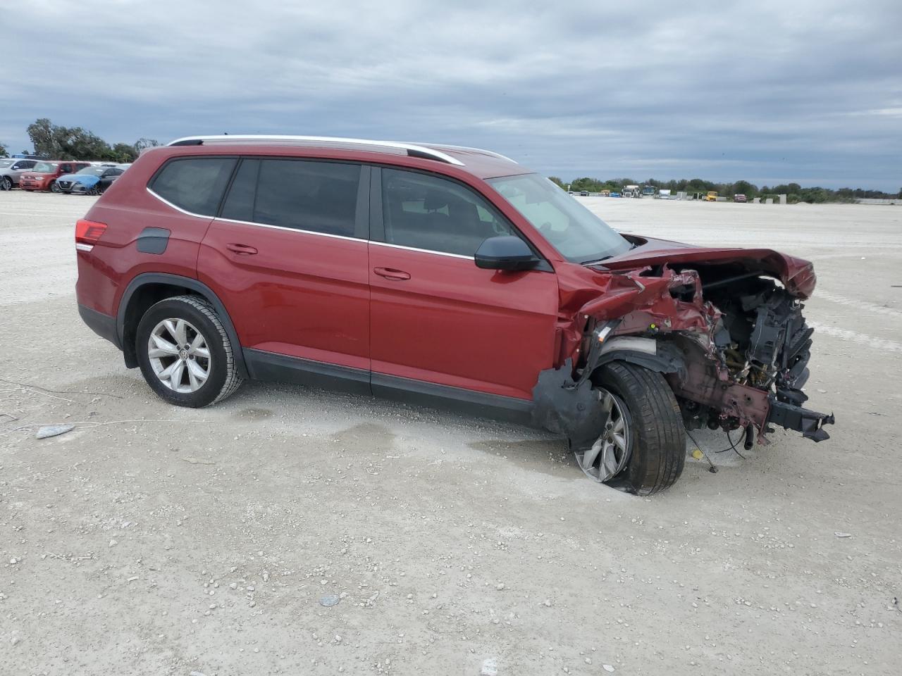 2018 VOLKSWAGEN ATLAS SE - Image 4