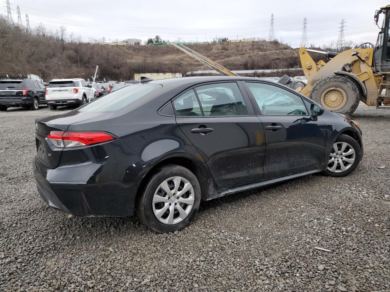 2021 TOYOTA COROLLA LE - Фото 3