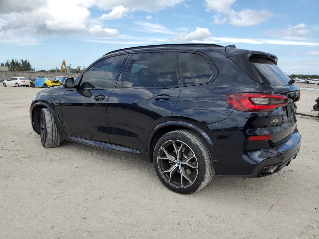 2023 BMW X5 XDRIVE4 - Image 2