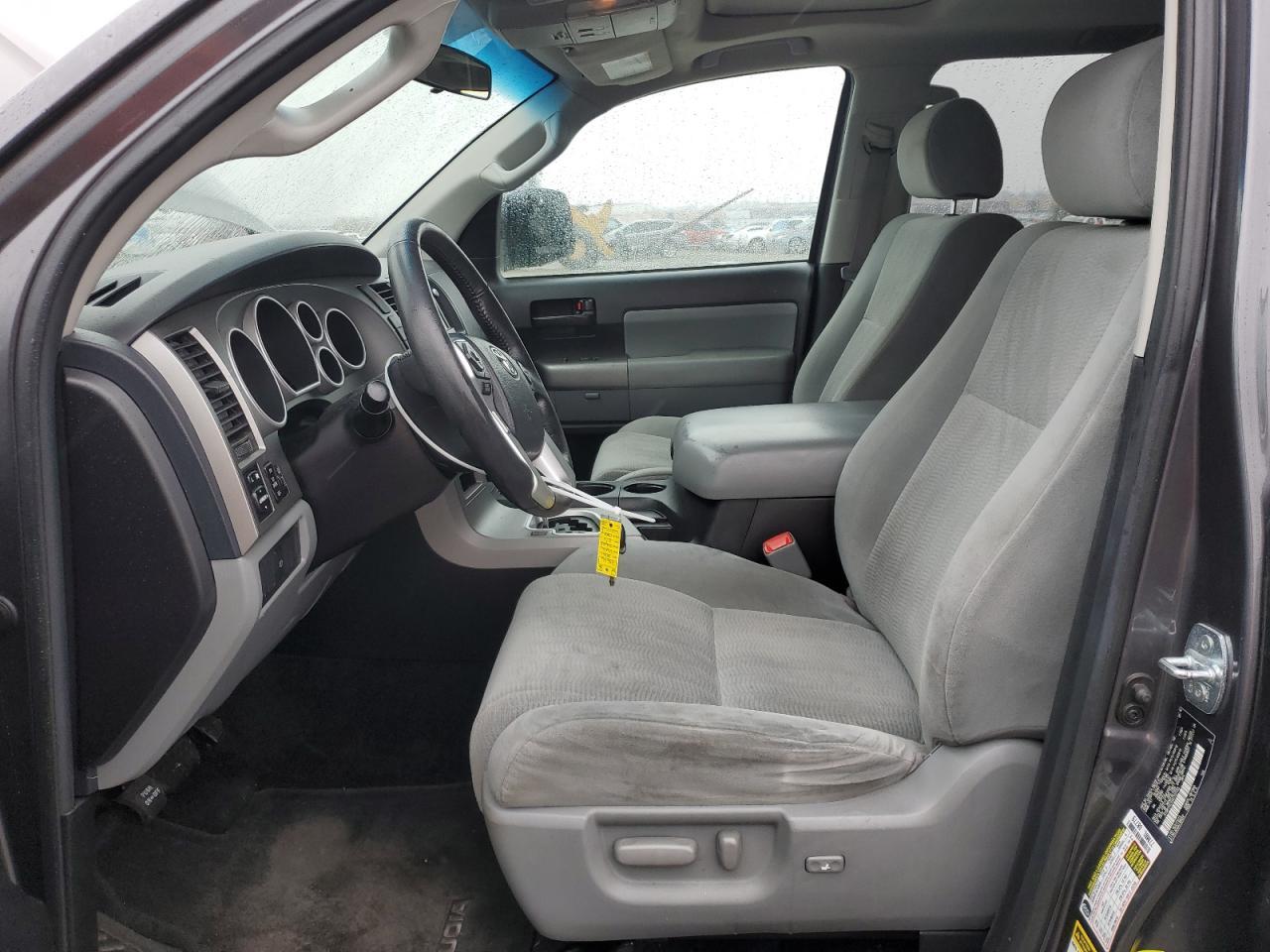 2016 TOYOTA SEQUOIA SR - Image 7