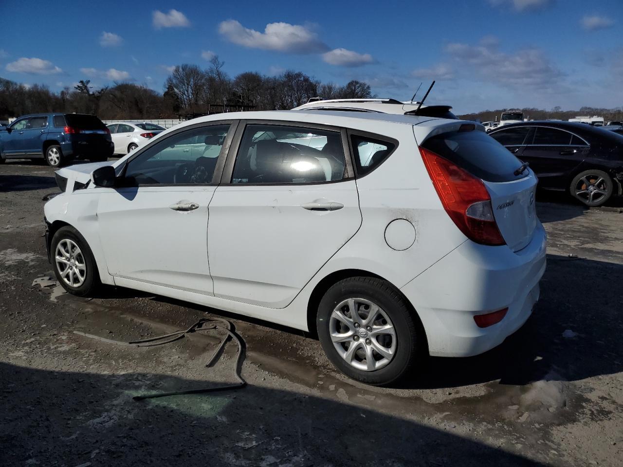 2014 HYUNDAI ACCENT GLS - Фото 2