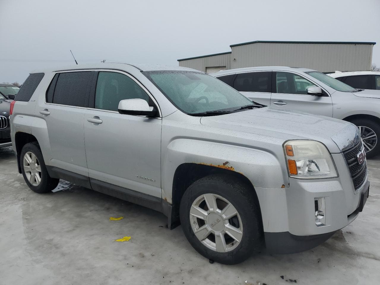2013 GMC TERRAIN SL - Image 4