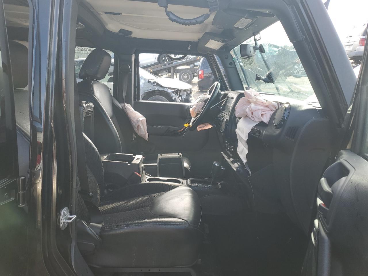 2017 JEEP WRANGLER U - Image 7