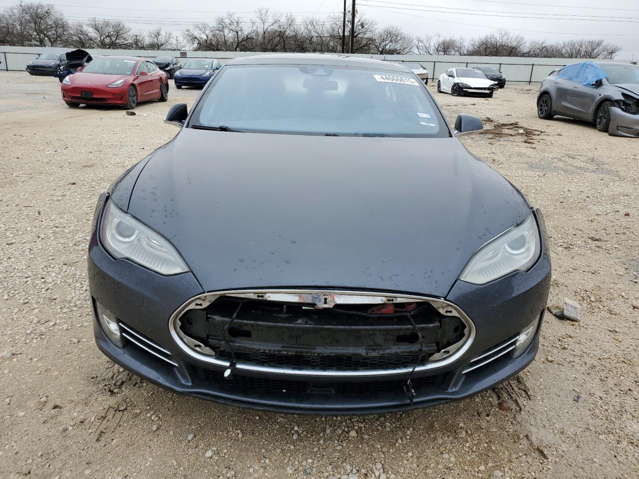 2015 TESLA MODEL S - Image 5