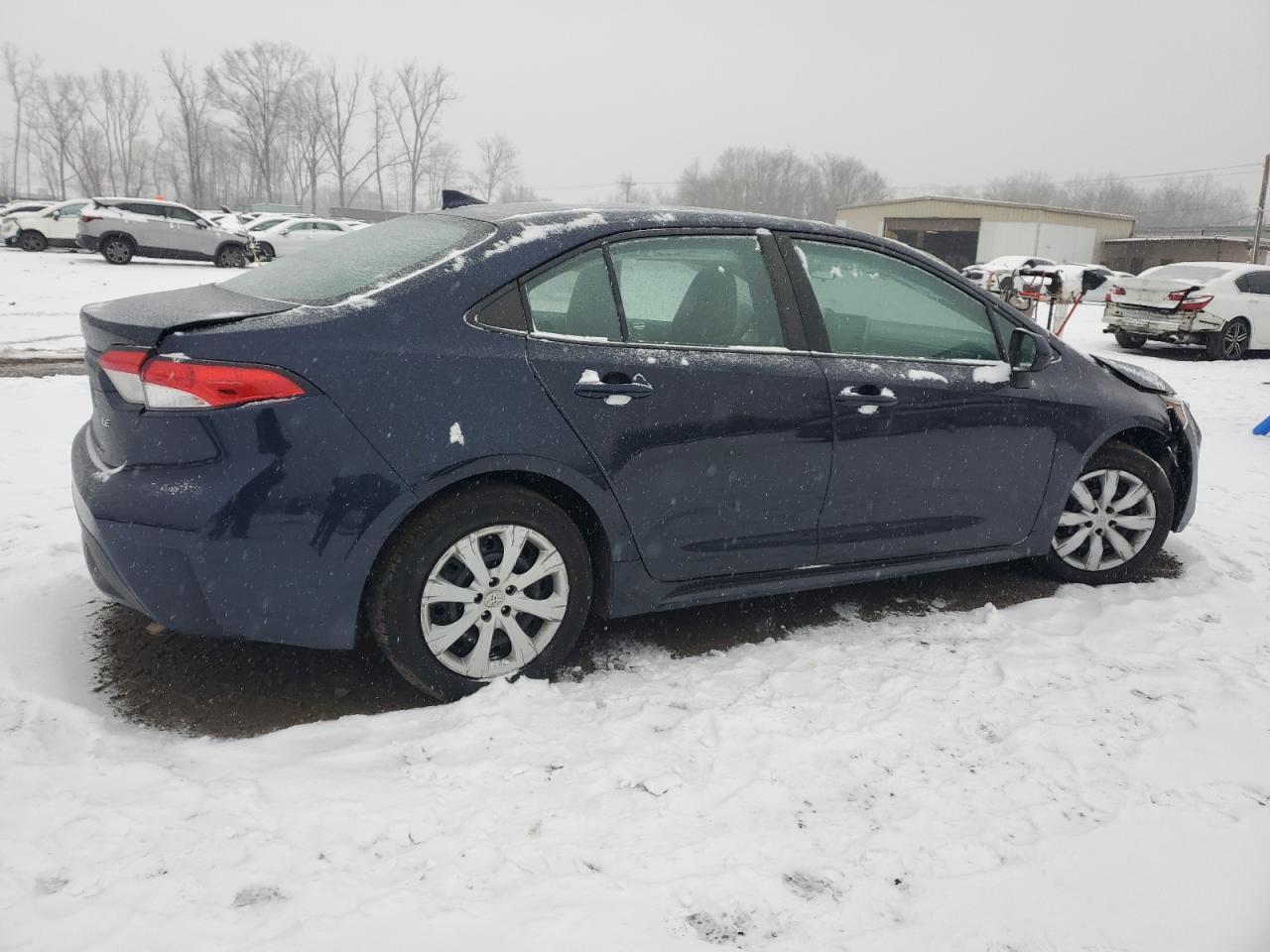 2021 TOYOTA COROLLA LE - Image 3