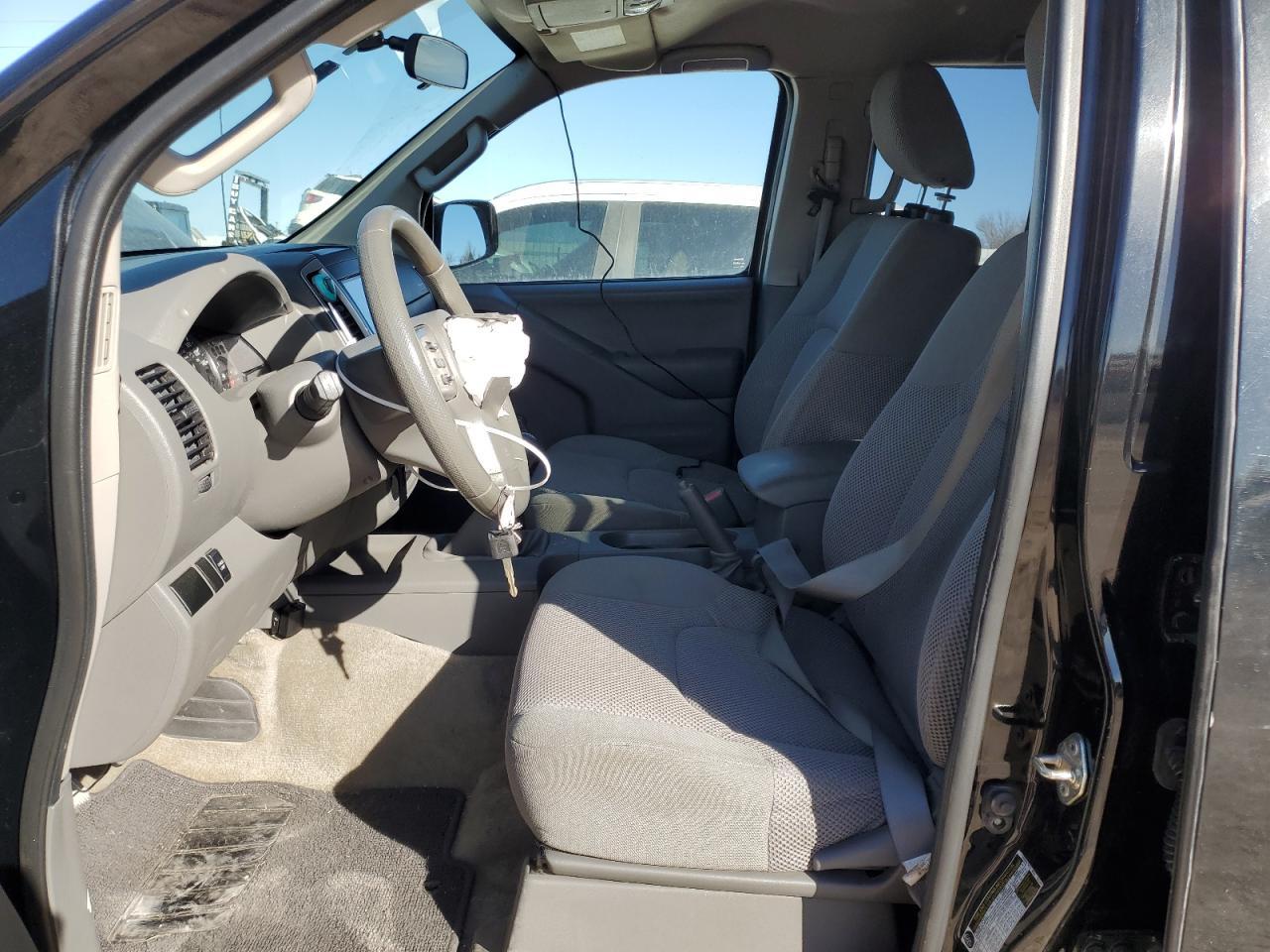 2017 NISSAN FRONTIER S - Фото 7