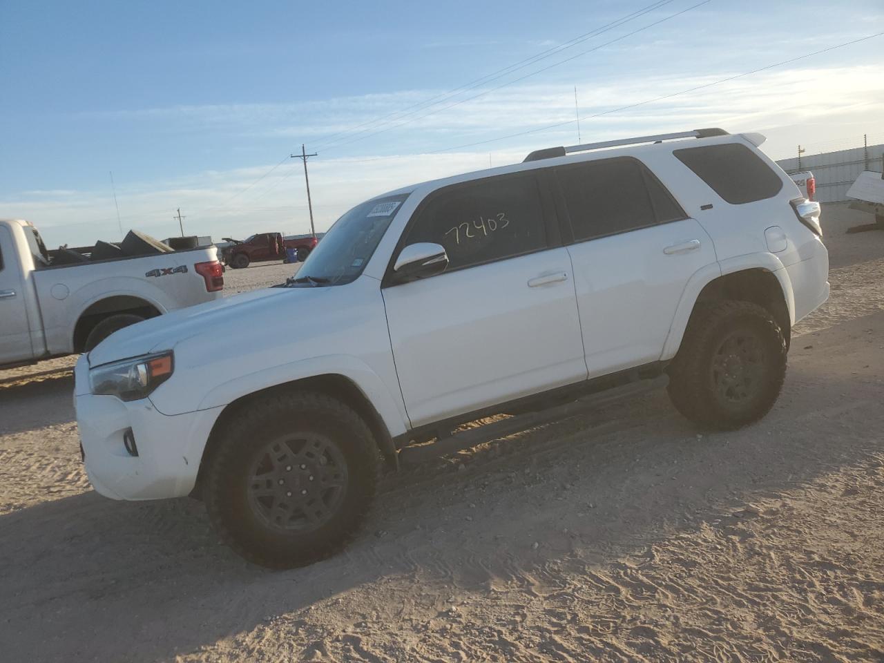 2020 TOYOTA 4RUNNER SR