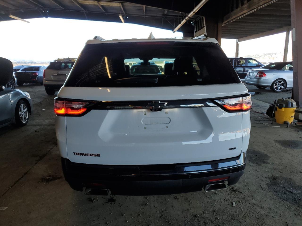 2021 CHEVROLET TRAVERSE P - Фото 6