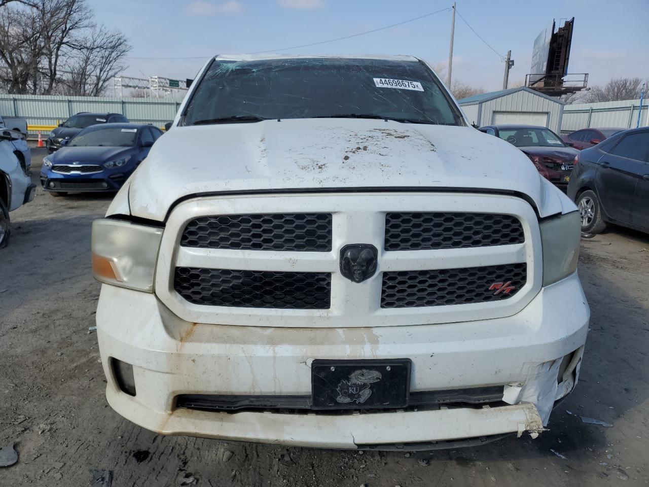 2017 RAM 1500 ST - Image 5