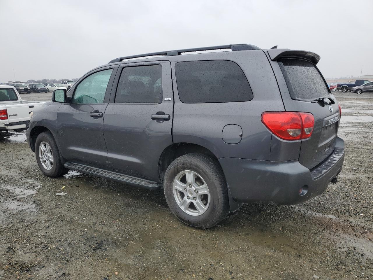 2016 TOYOTA SEQUOIA SR - Image 2