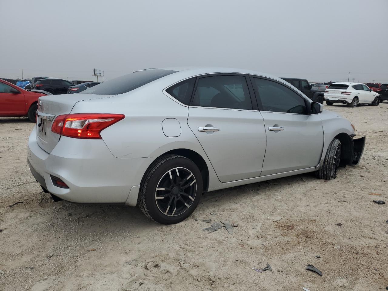 2017 NISSAN SENTRA S - Фото 3