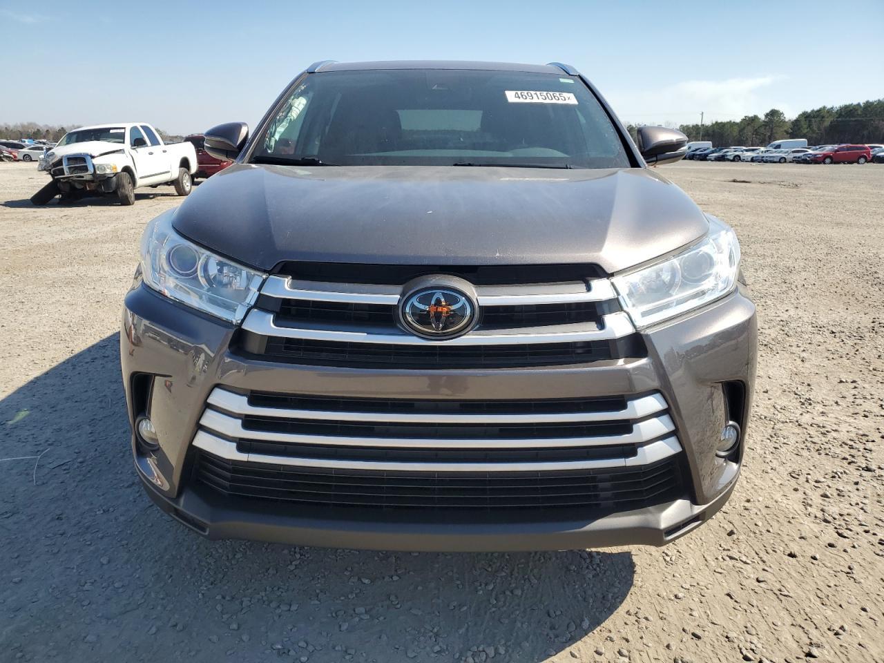 2019 TOYOTA HIGHLANDER - Image 5