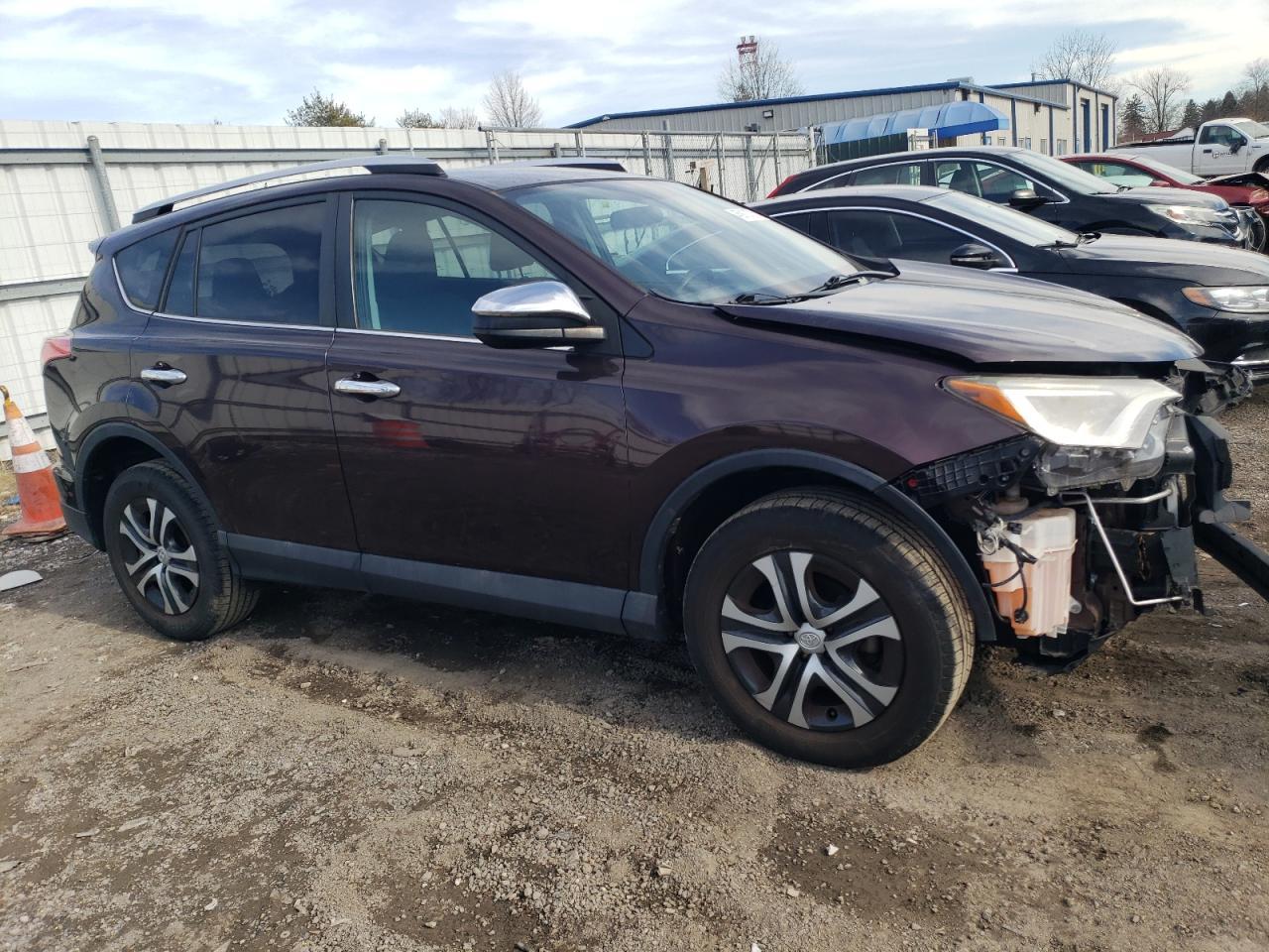 2016 TOYOTA RAV4 LE - Фото 4
