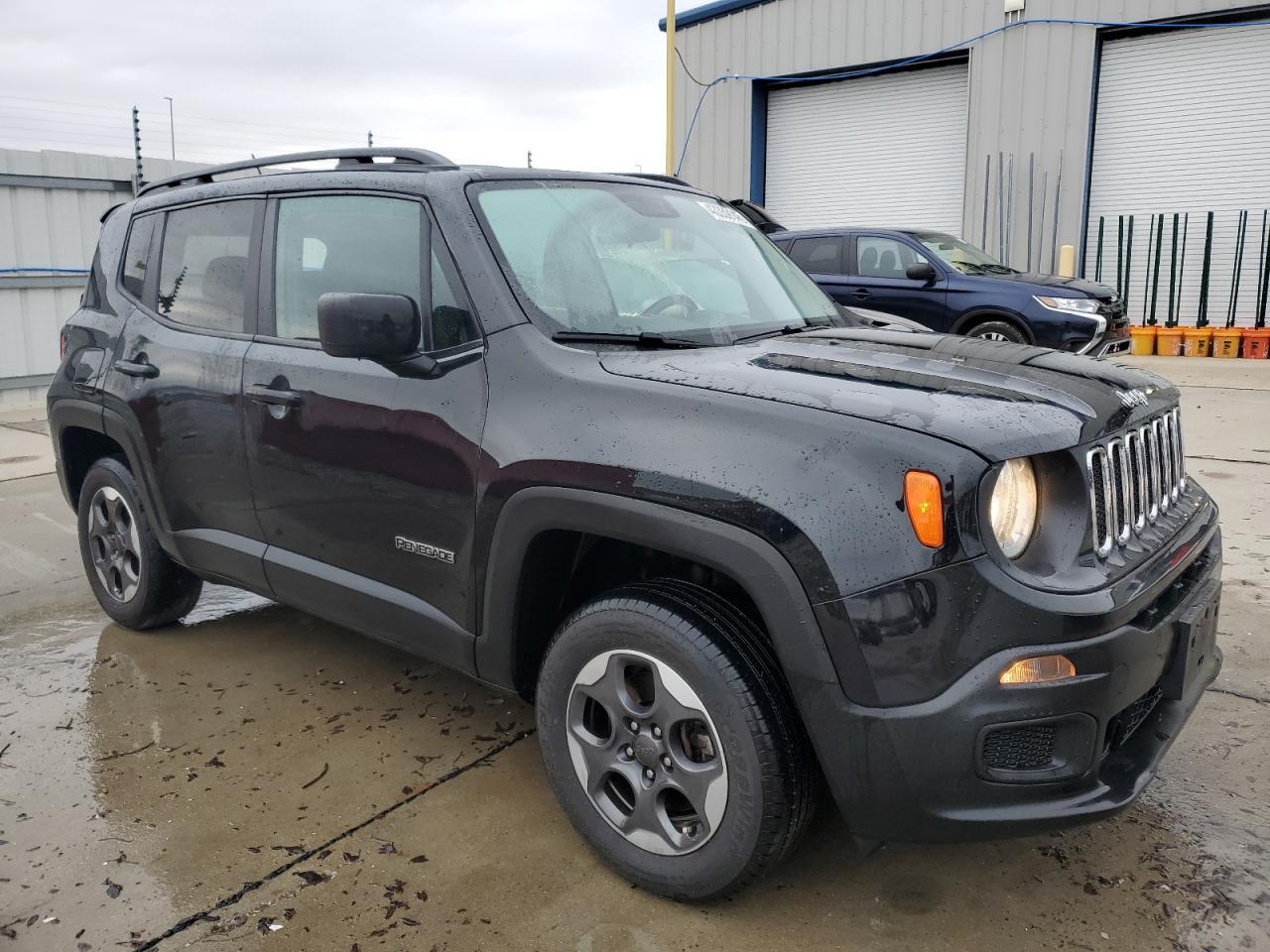 2017 JEEP RENEGADE S - Image 4