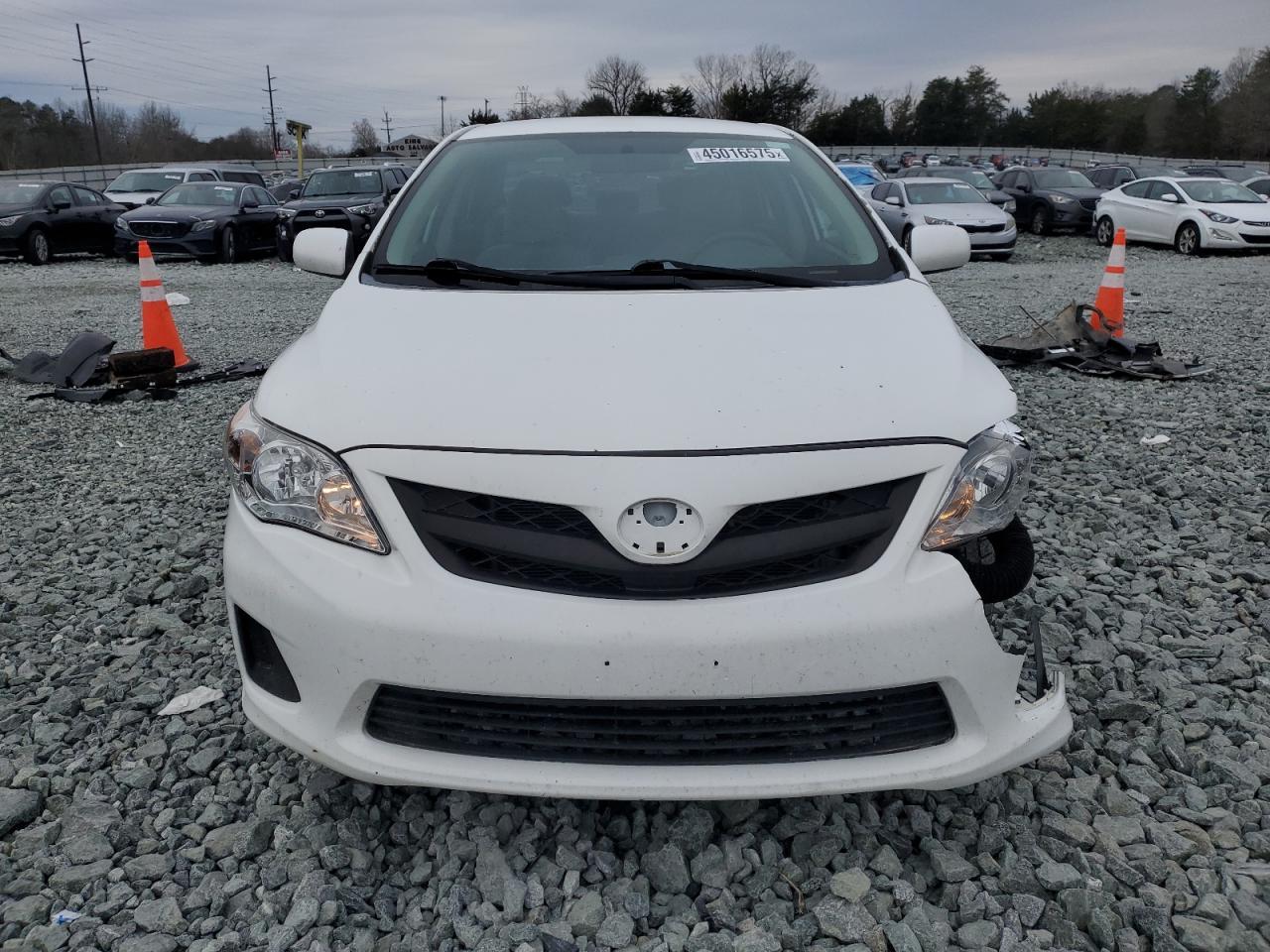 2013 TOYOTA COROLLA BA - Image 5
