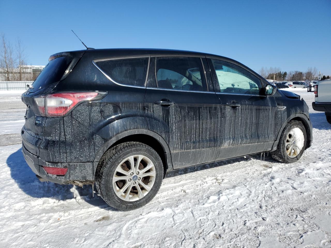 2017 FORD ESCAPE SE - Фото 3