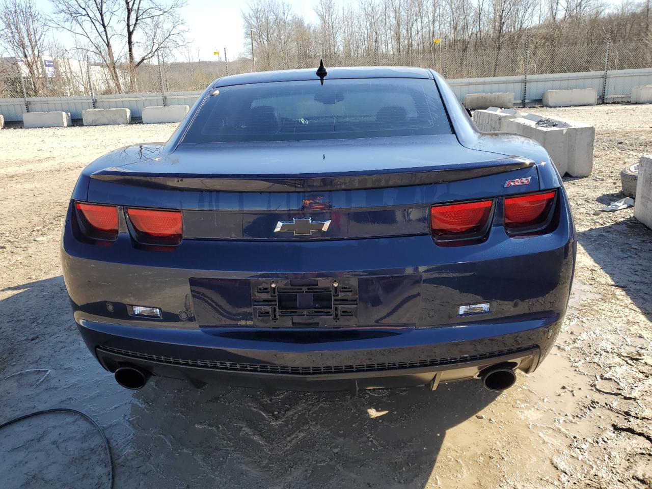 2011 CHEVROLET CAMARO LT - Image 6