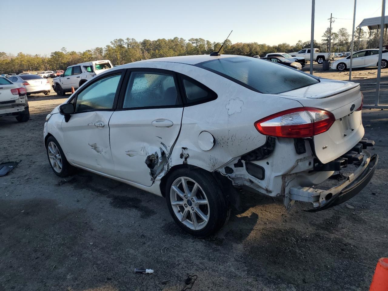 2019 FORD FIESTA SE - Image 2