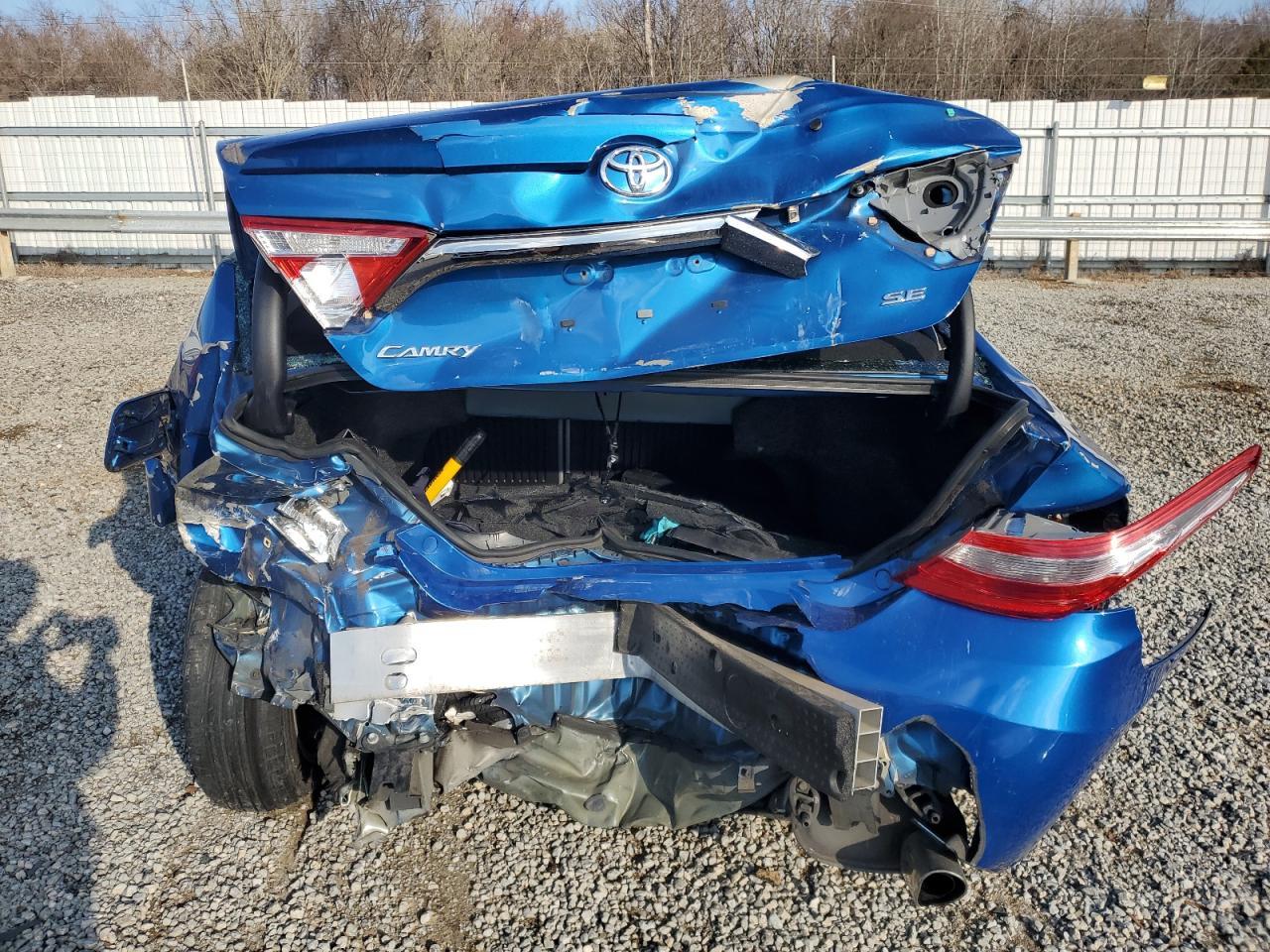 2017 TOYOTA CAMRY LE - Image 6