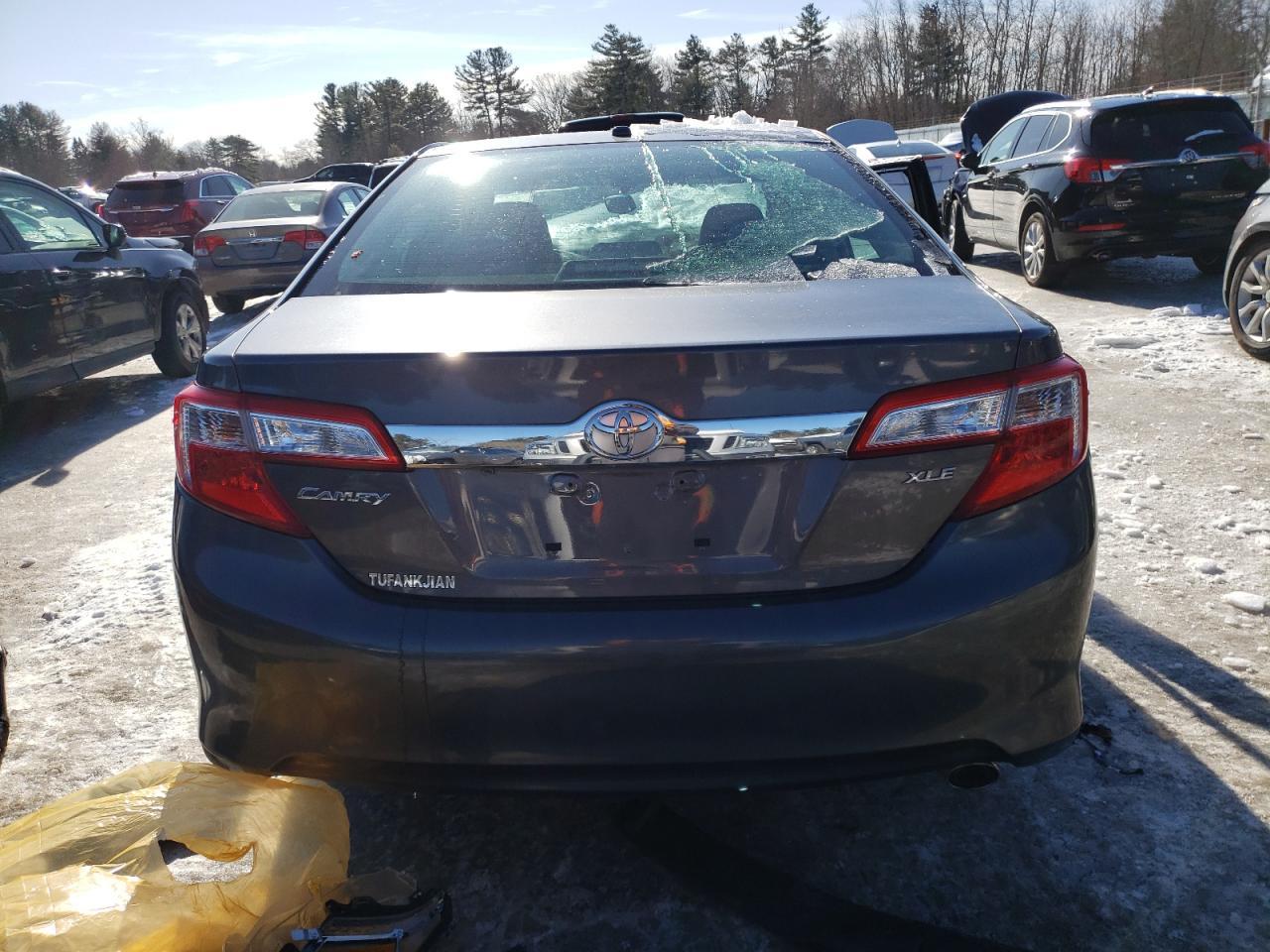 2014 TOYOTA CAMRY L - Фото 6