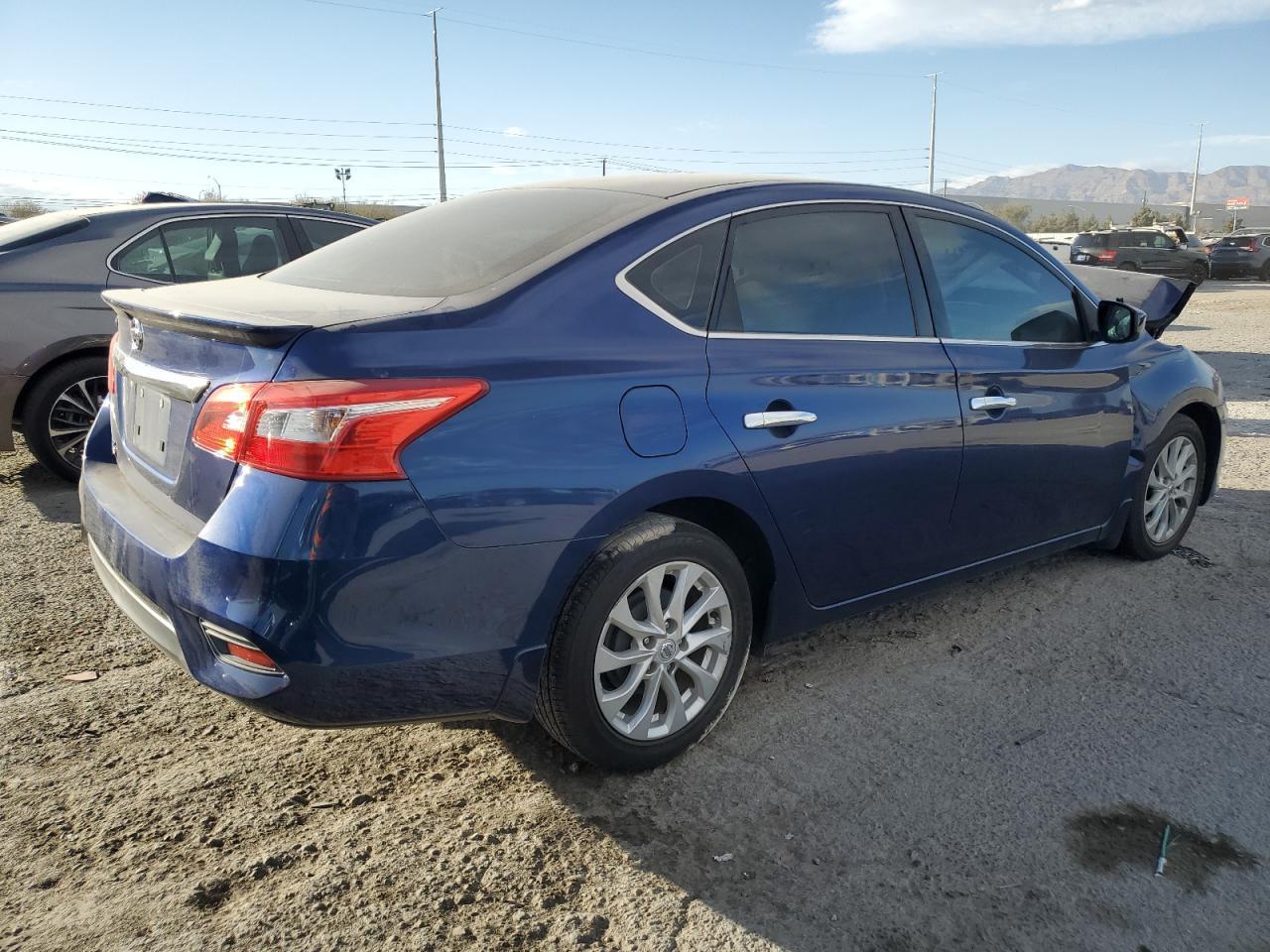 2017 NISSAN SENTRA S - Фото 3
