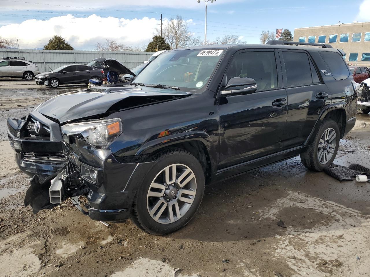 2022 TOYOTA 4RUNNER SR