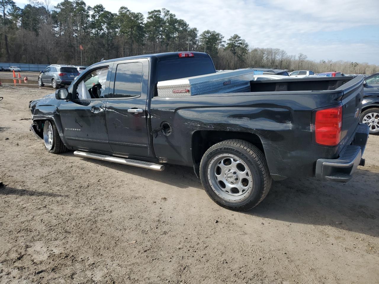 2019 CHEVROLET SILVERADO - Image 2