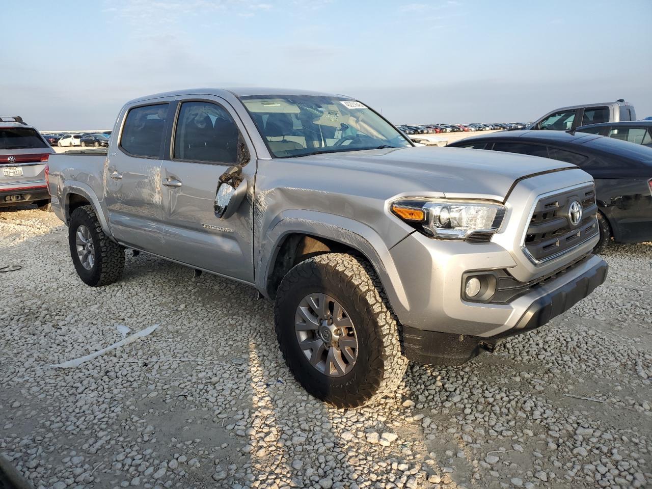 2017 TOYOTA TACOMA DOU - Image 4