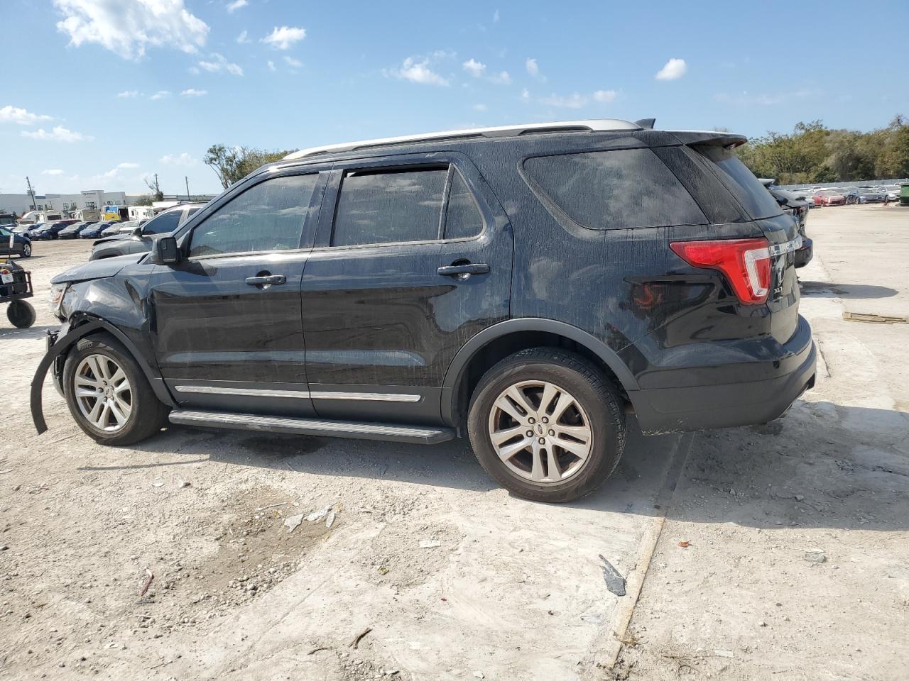 2018 FORD EXPLORER X - Фото 2
