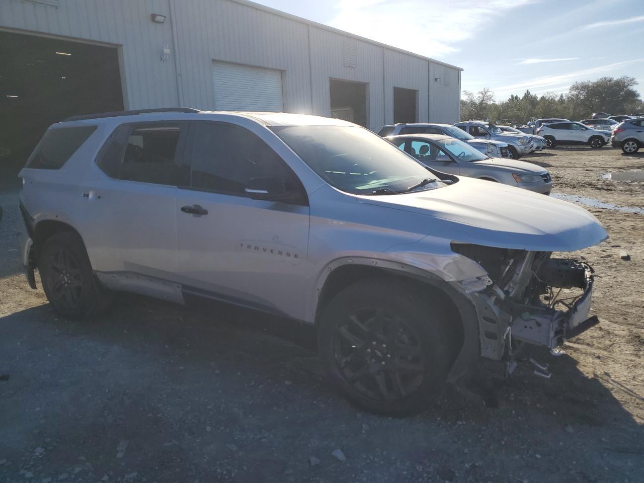 2021 CHEVROLET TRAVERSE P - Фото 4