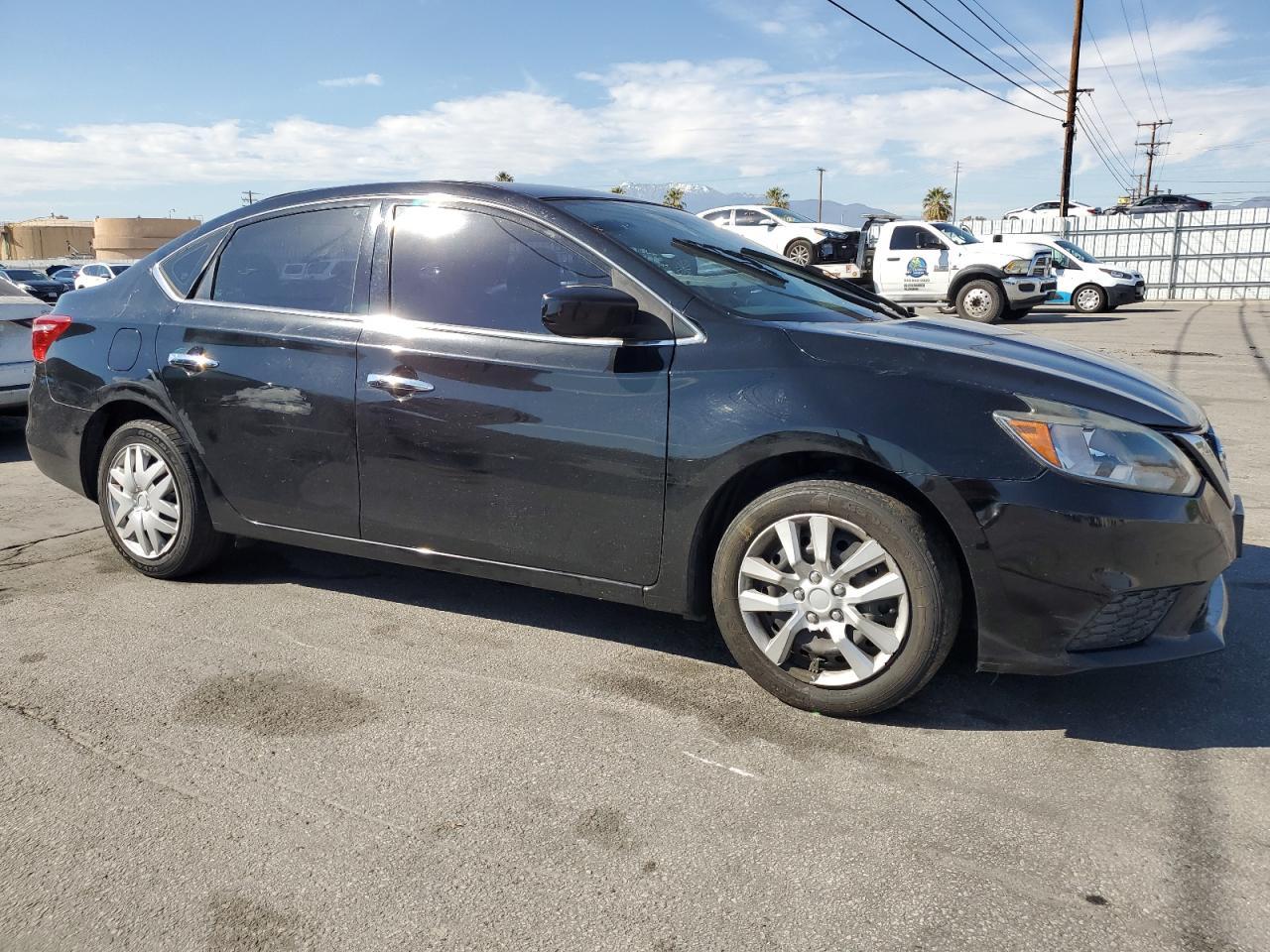 2017 NISSAN SENTRA S - Фото 4