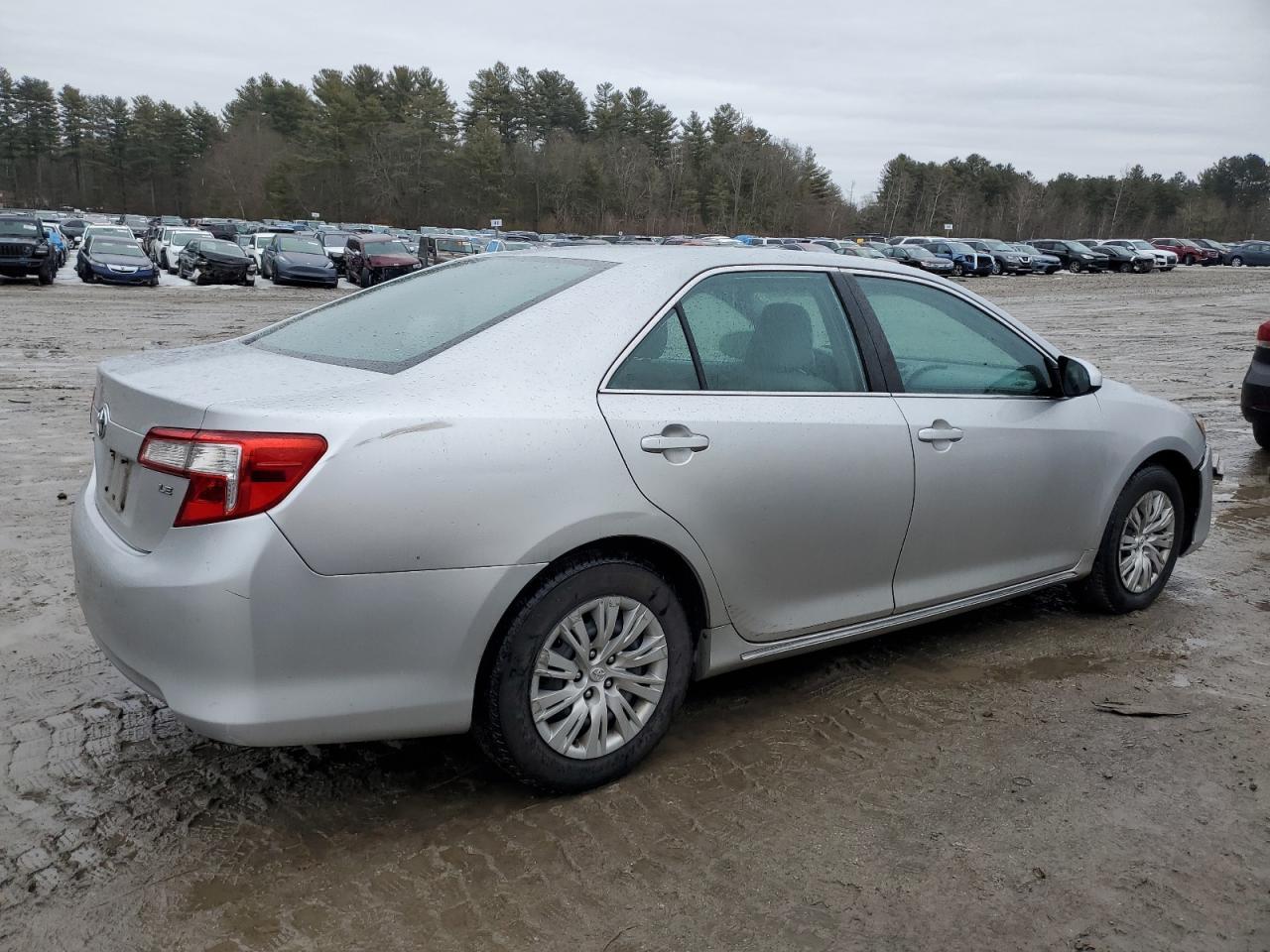 2013 TOYOTA CAMRY L - Image 3