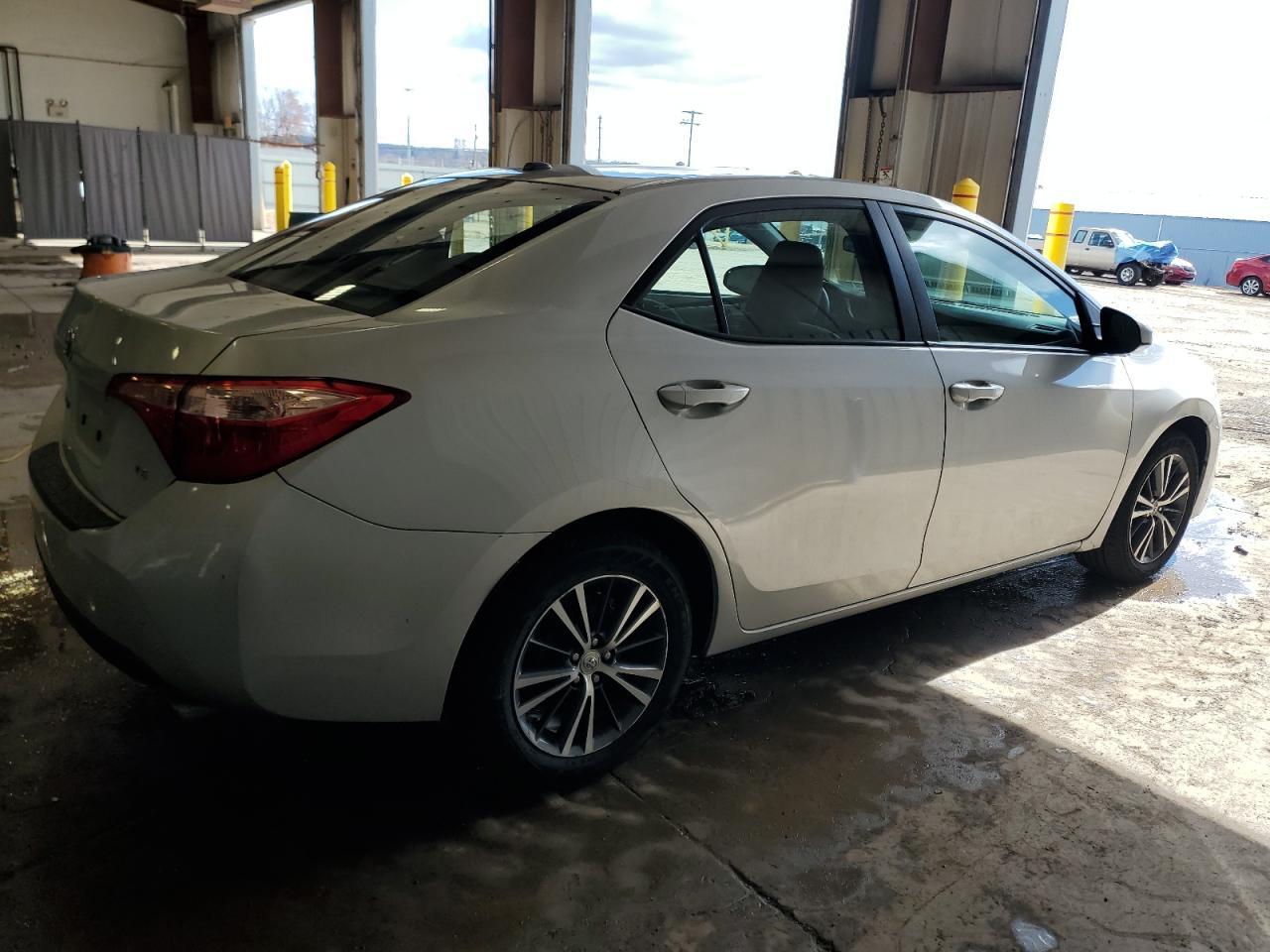 2018 TOYOTA COROLLA L - Фото 3
