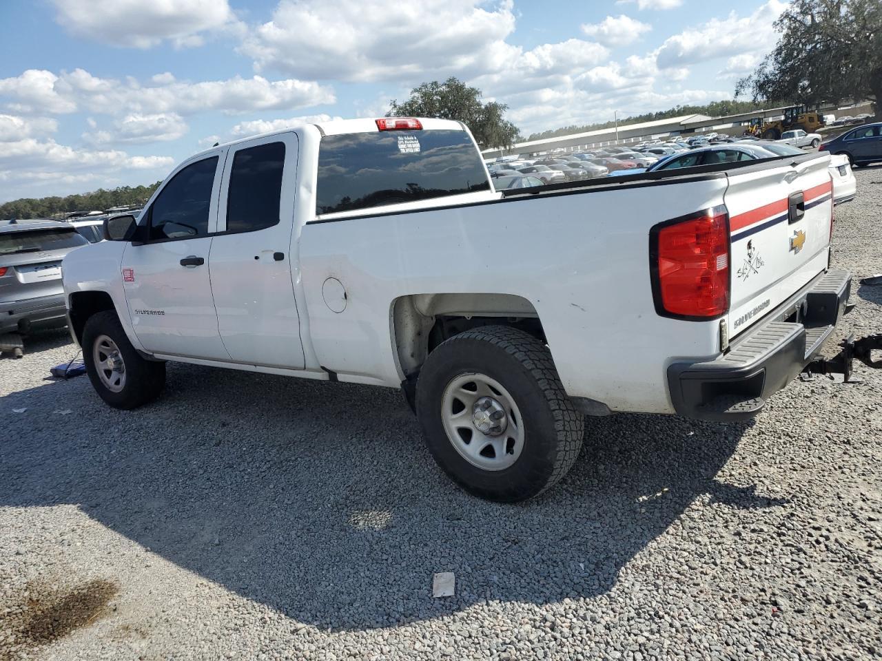 2018 CHEVROLET SILVERADO - Фото 2