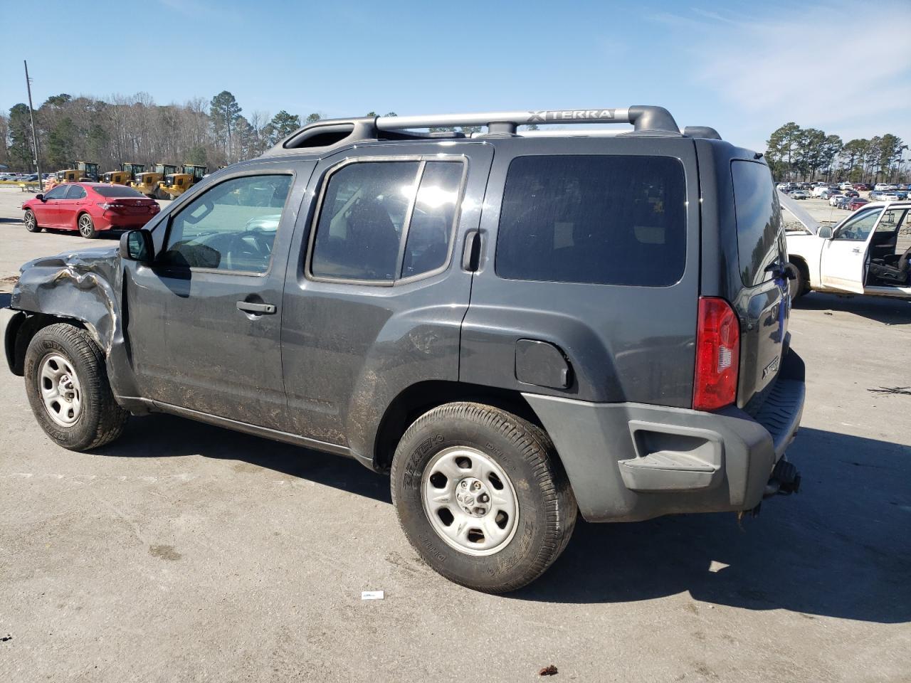 2014 NISSAN XTERRA X - Image 2
