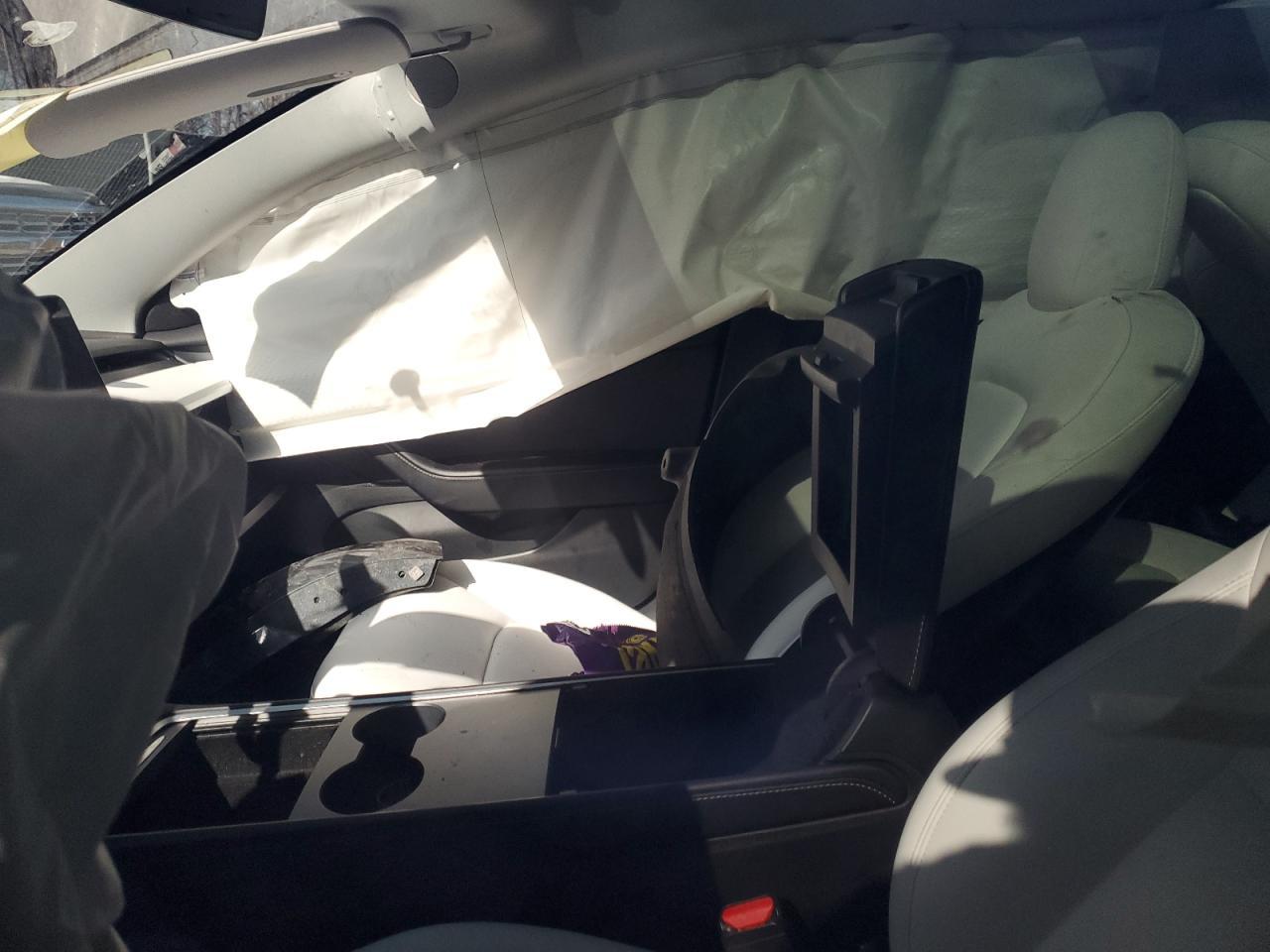 2021 TESLA MODEL 3 - Фото 7