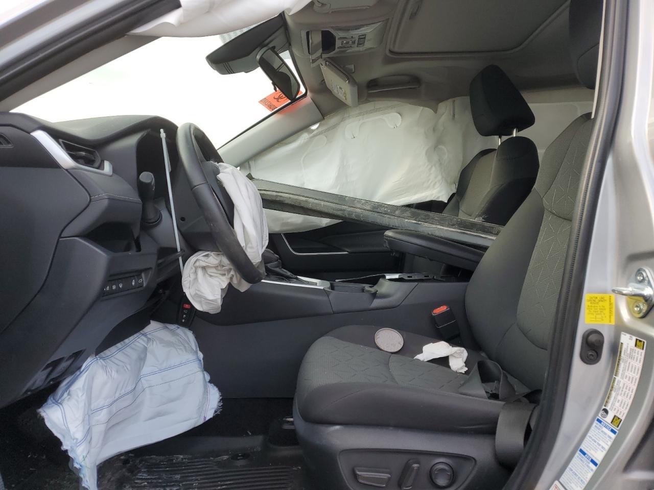 2022 TOYOTA RAV4 XLE - Image 7