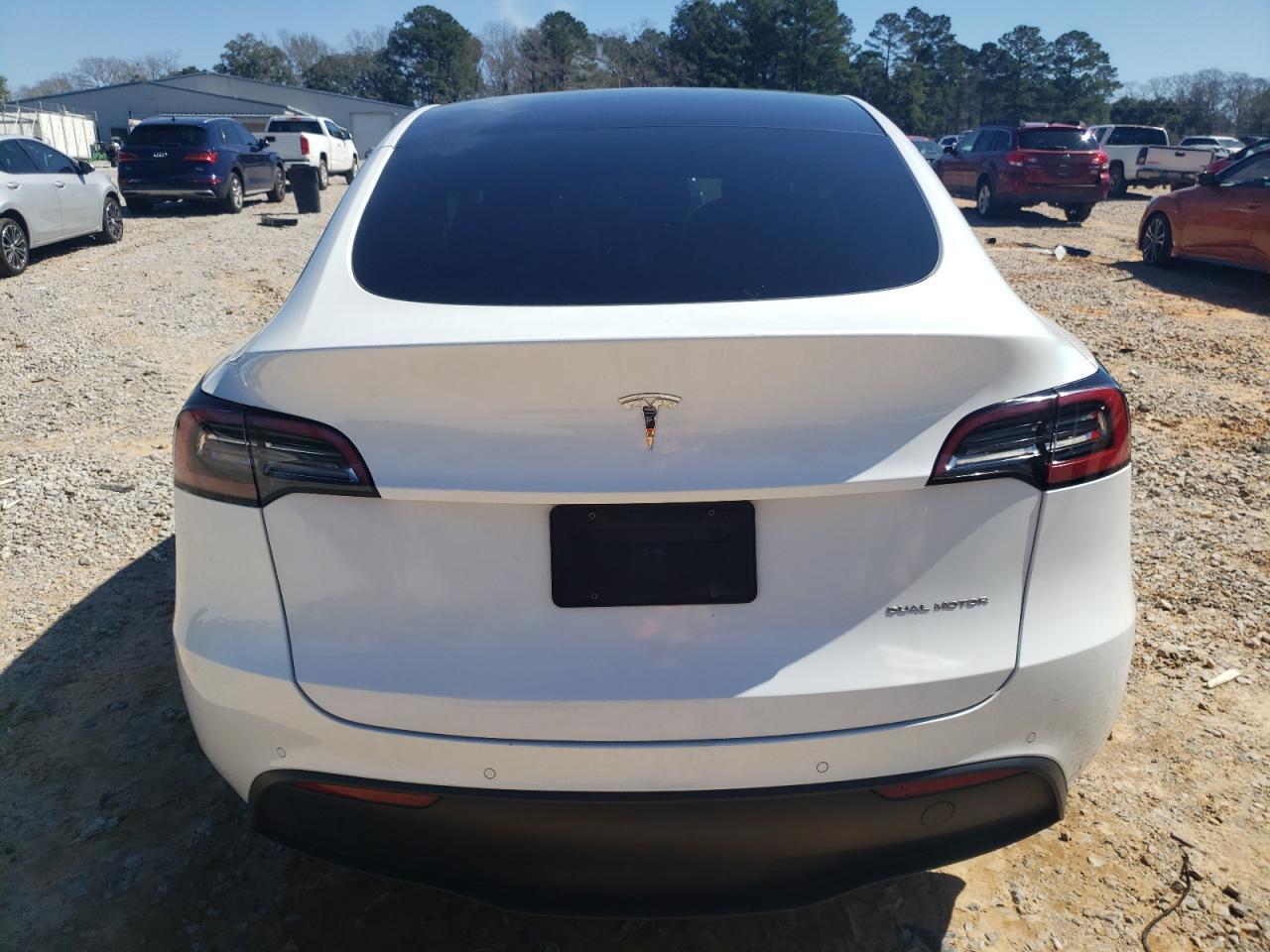 2022 TESLA MODEL Y - Фото 6