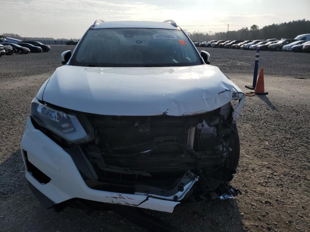2017 NISSAN ROGUE S - Image 5