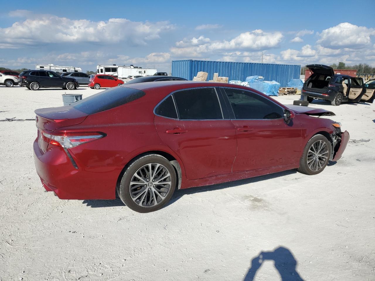 2018 TOYOTA CAMRY L - Фото 3