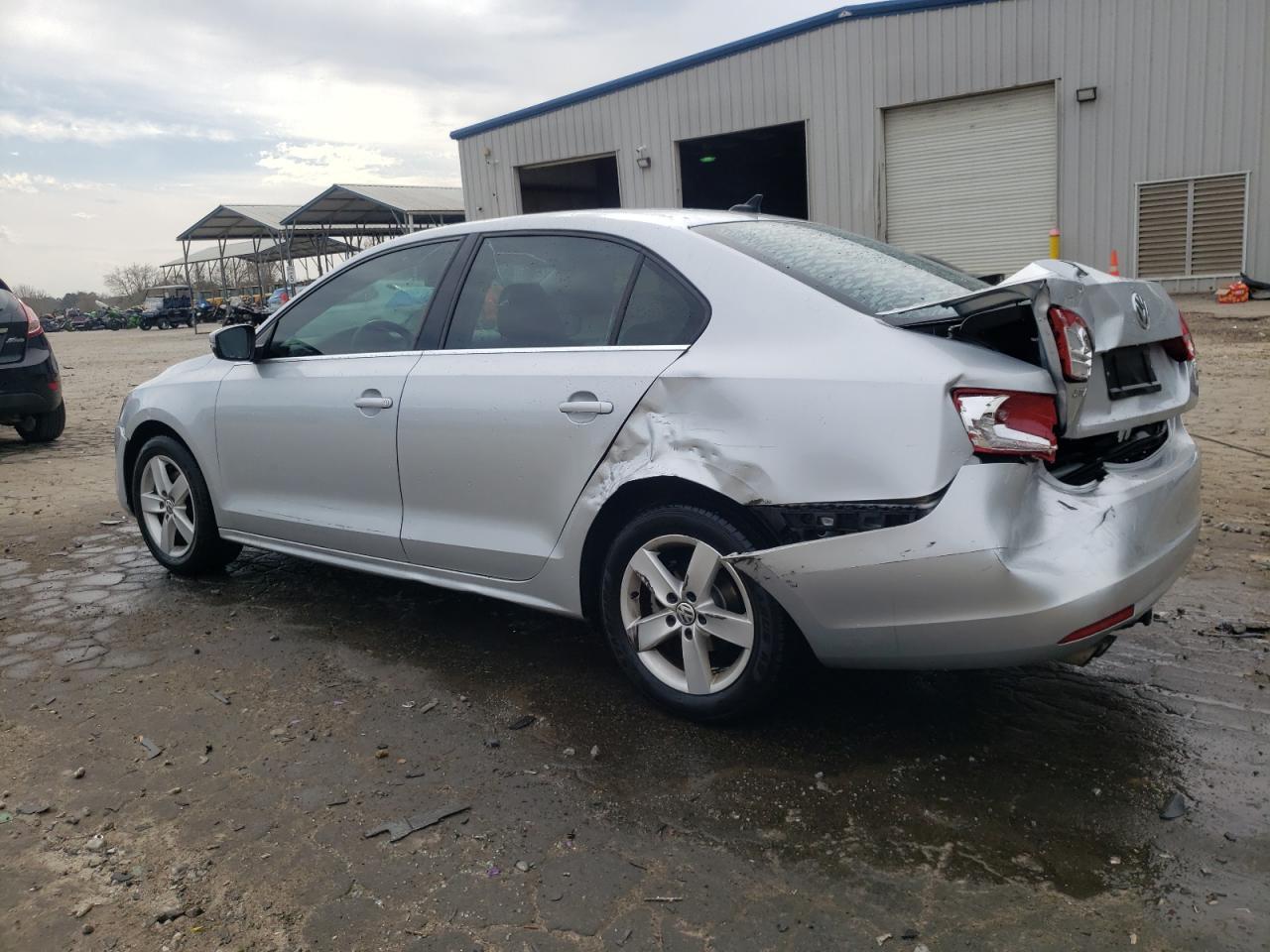 2013 VOLKSWAGEN JETTA TDI - Image 2