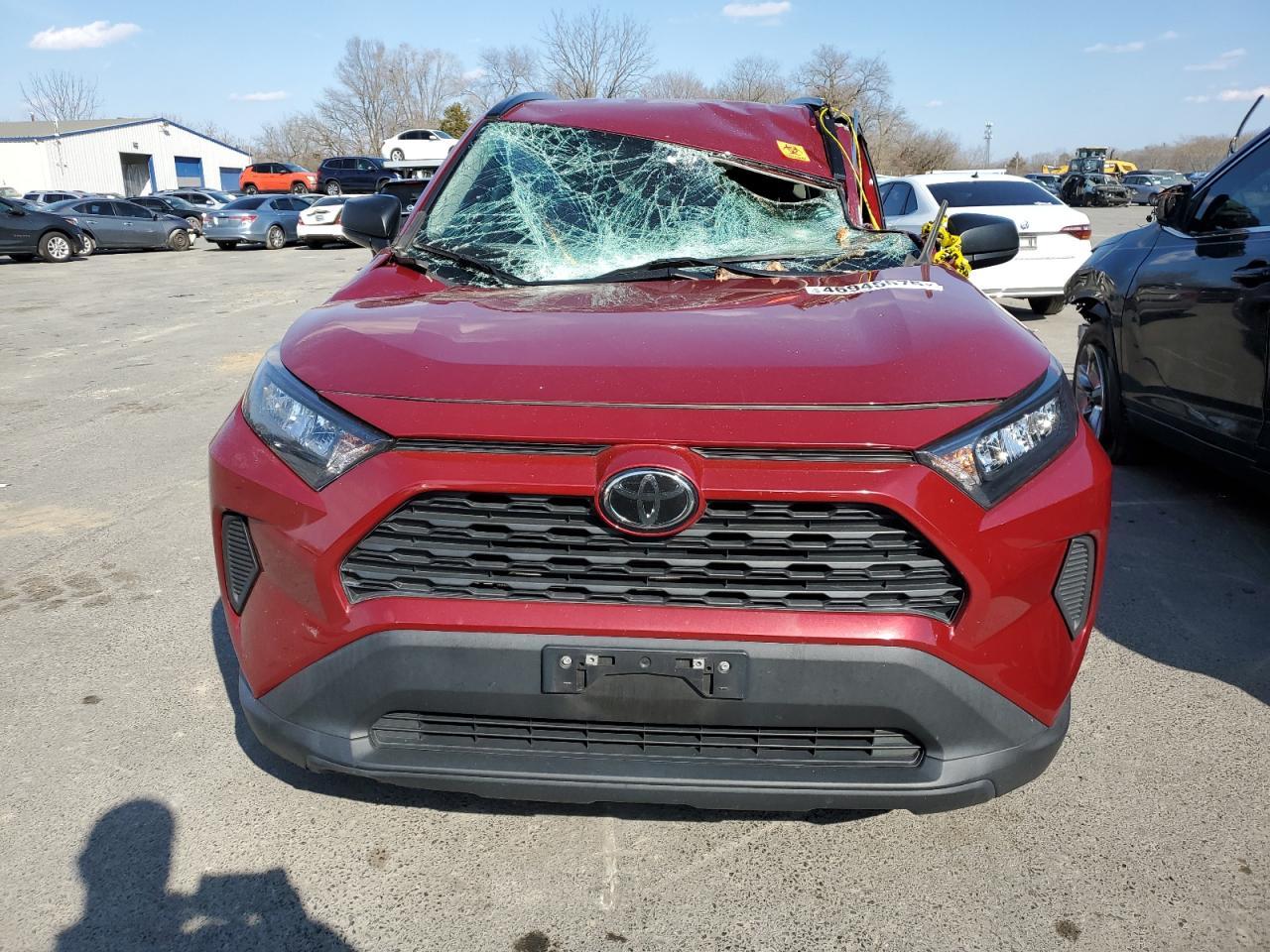 2021 TOYOTA RAV4 LE - Фото 5