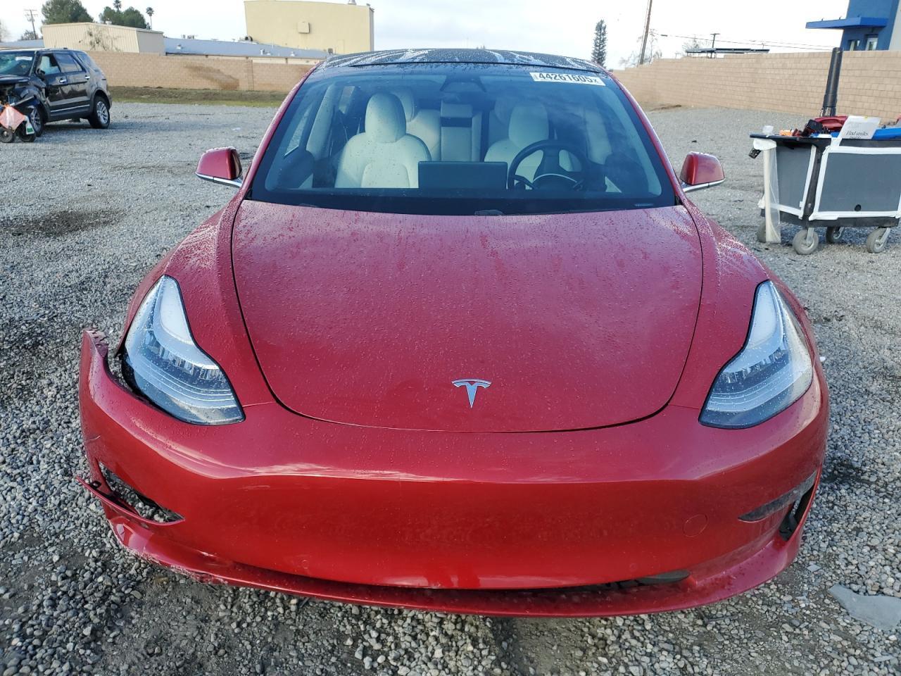 2019 TESLA MODEL 3 - Image 5