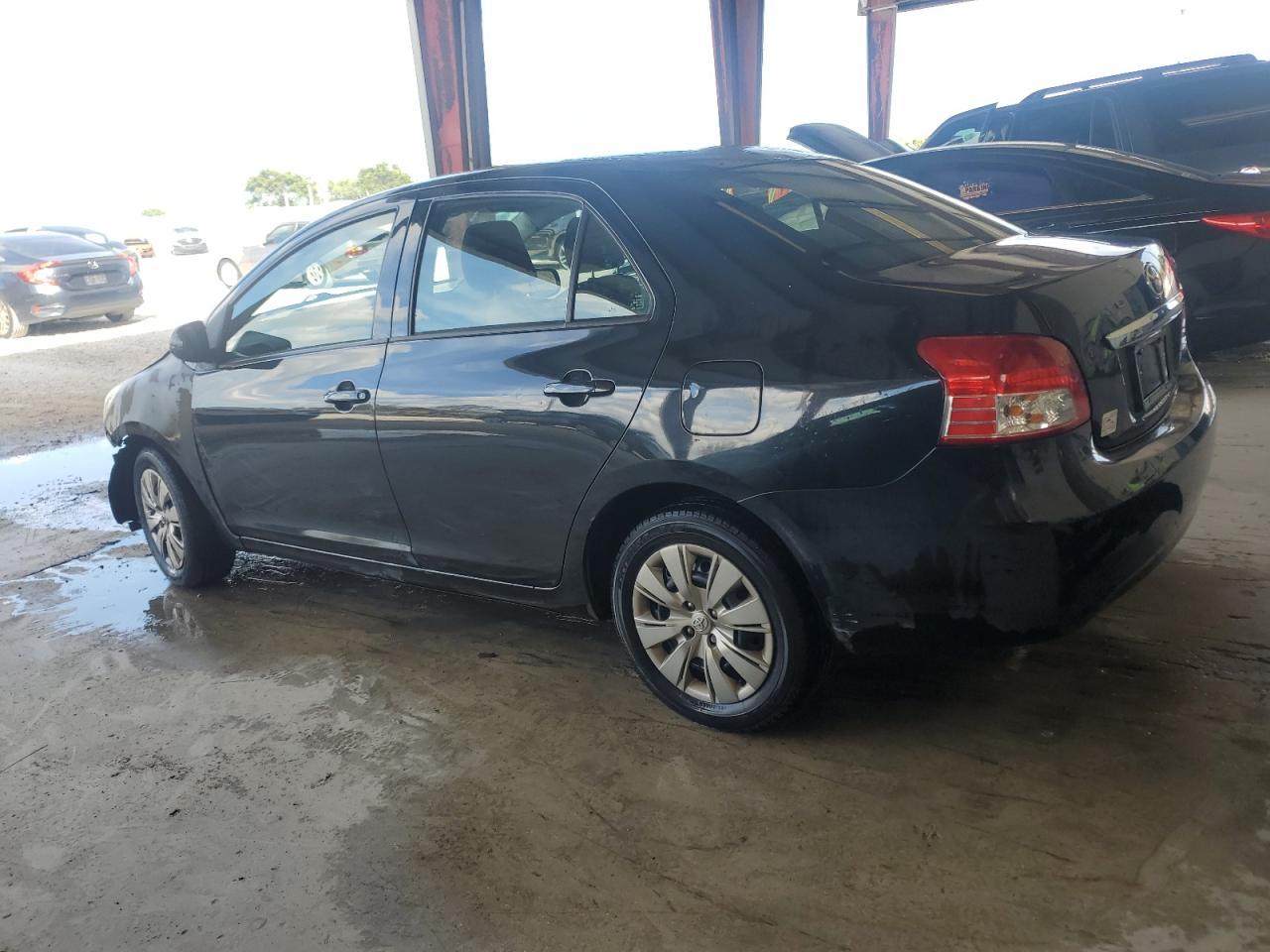 2012 TOYOTA YARIS - Фото 2