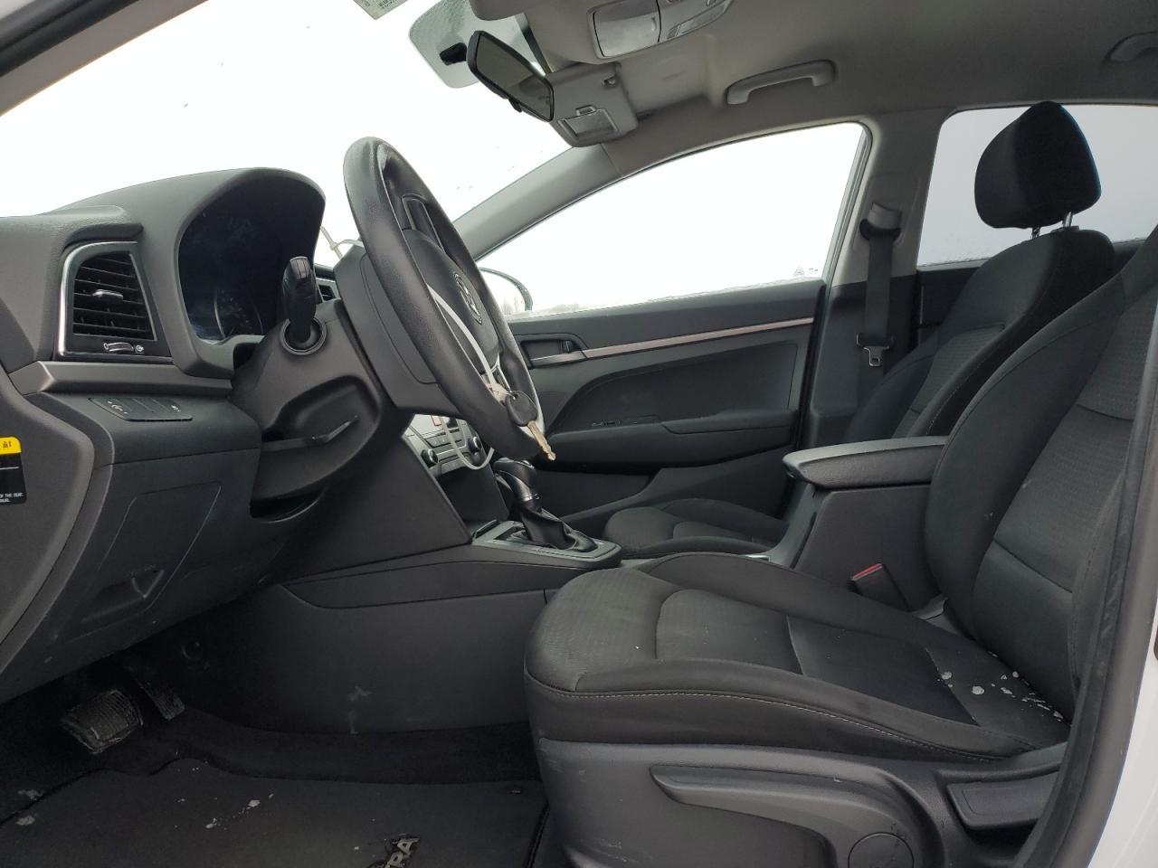 2018 HYUNDAI ELANTRA SE - Фото 7