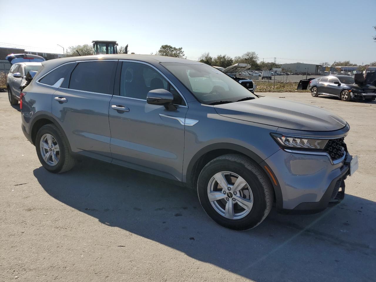 2023 KIA SORENTO LX - Фото 4