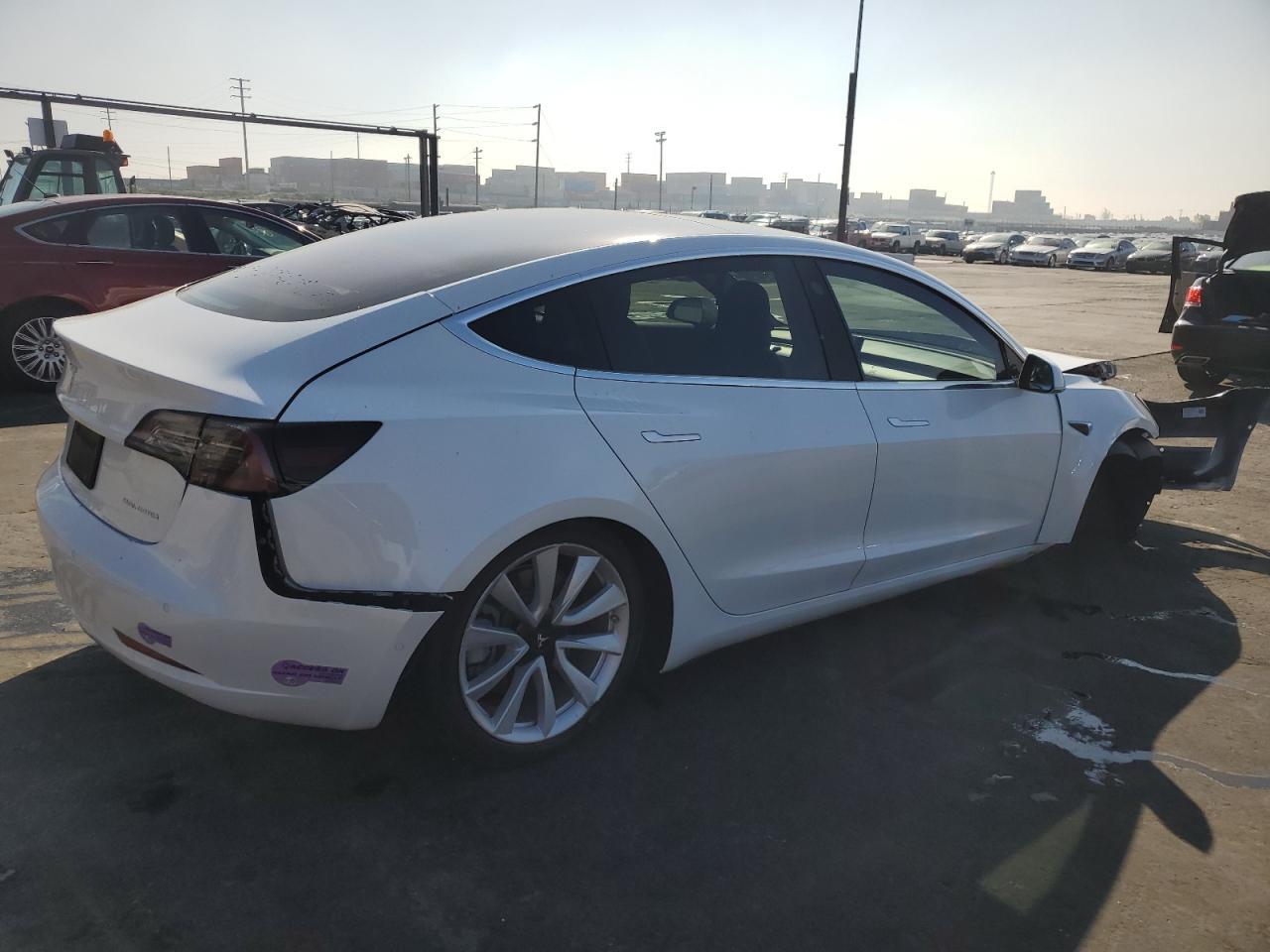 2019 TESLA MODEL 3 - Image 3