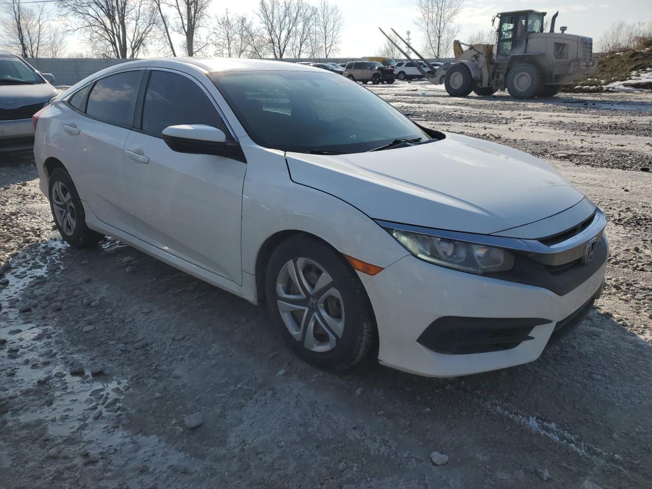 2016 HONDA CIVIC LX - Image 4